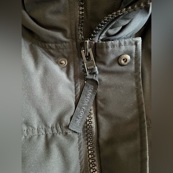 Canada Goose MacMillin Jacket - Picture 9 of 15